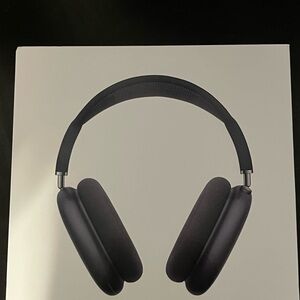 Apple Black Wireless Headphones